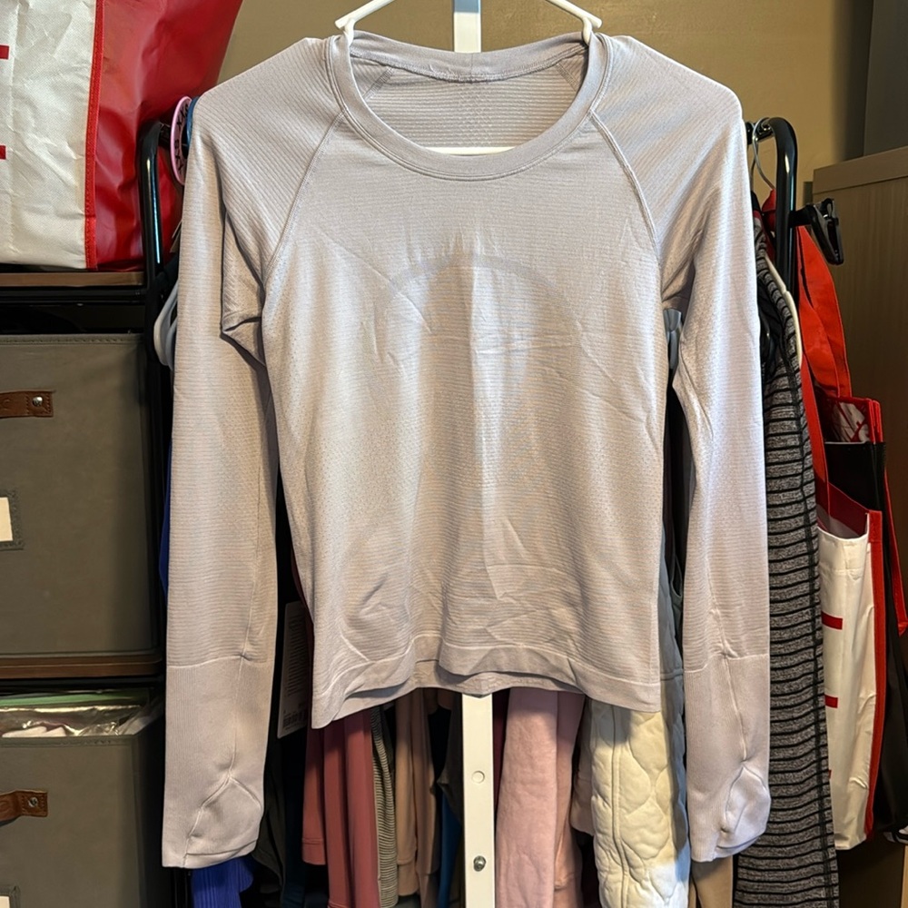 Lululemon Swiftly Tech Long Sleeve 2.0 Race Length Sz 4 Lilac Purple Waist 507